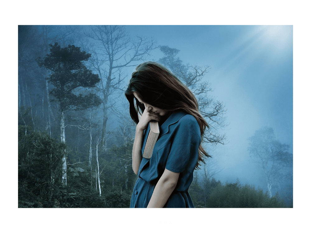 Site rascunhos e manuscritos. Mulher segurando um livro.